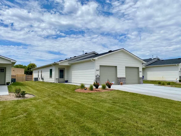 2447 W Macarthur Rd, Wichita, KS 67217