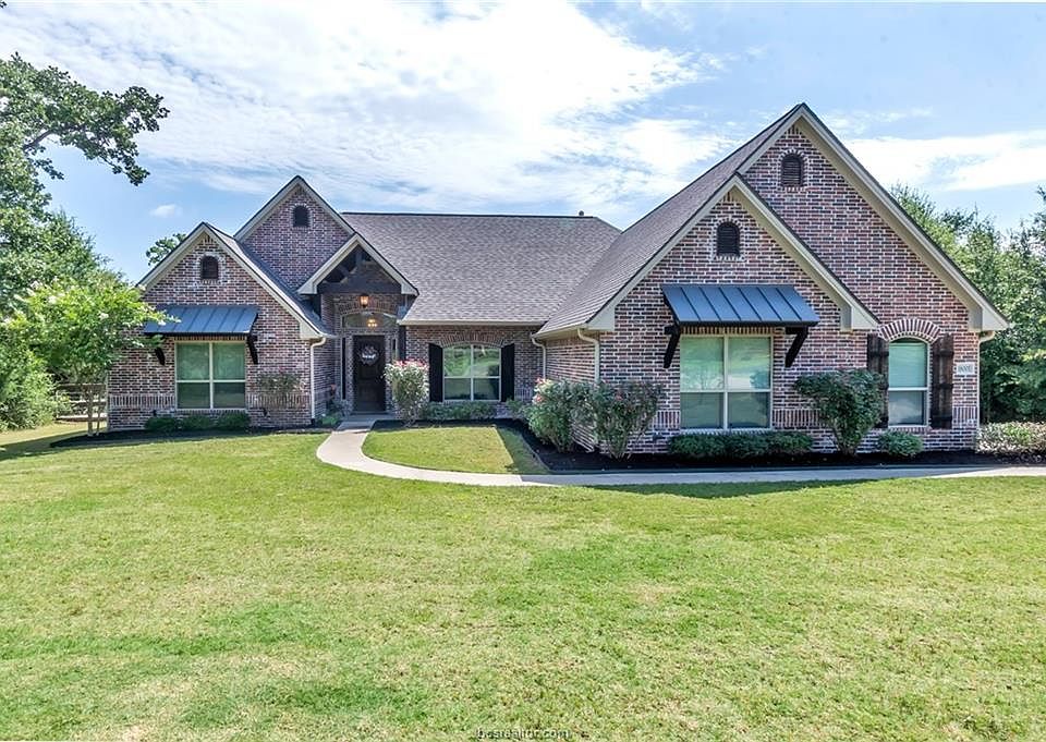1st image of 18001 Martingale Ct