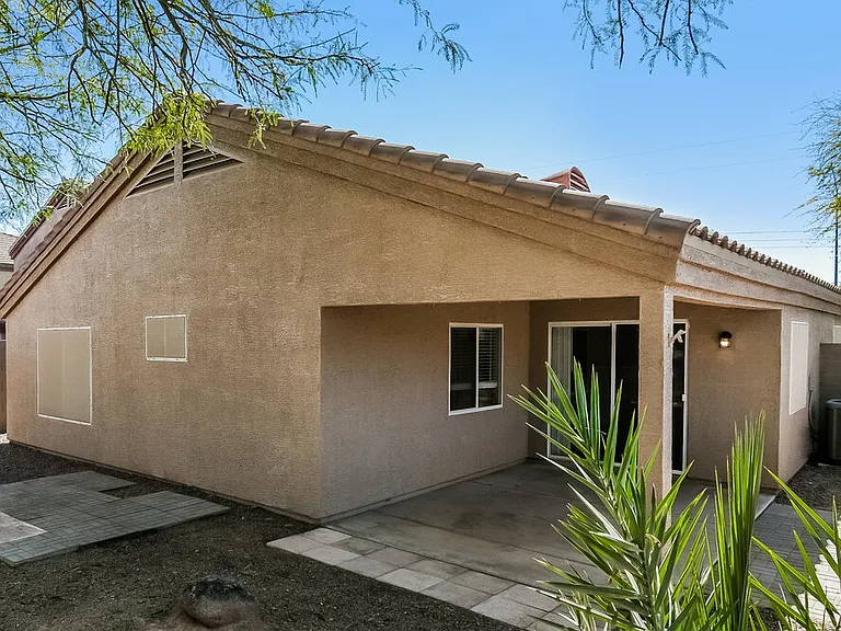 803 S Chatsworth St — Photo 16