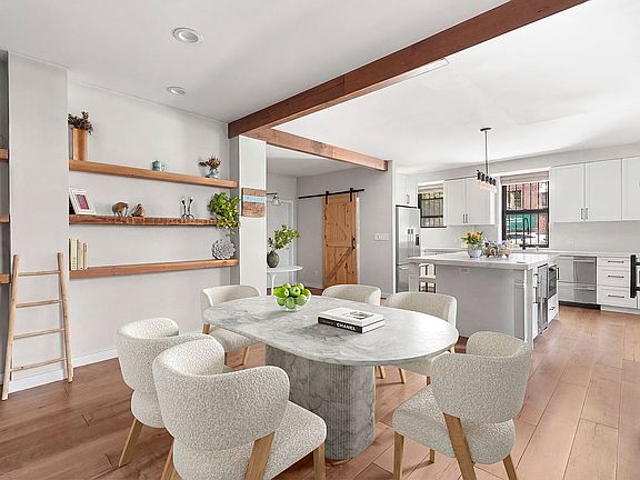 3rd image of 4523 Broadway APT 1C