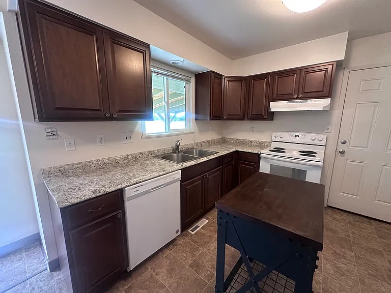 2300 Cotswold Ct — Photo 19