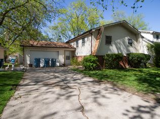 1965 E Pine St, Kankakee, IL 60901