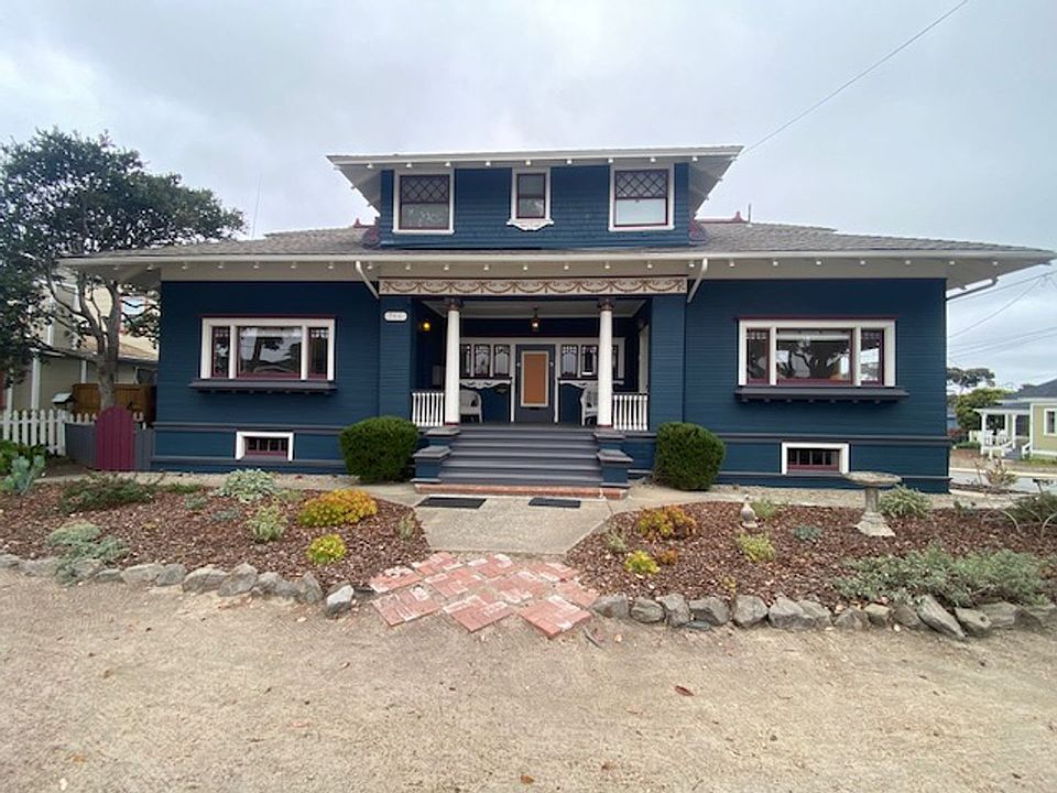 1st image of 744 Pine Ave #4