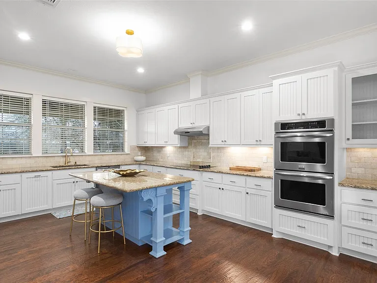 6130 Homeland Ln — Photo 14