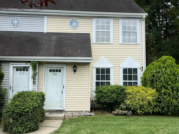 716 Lady Slipper Ct, Tuckerton, NJ 08087