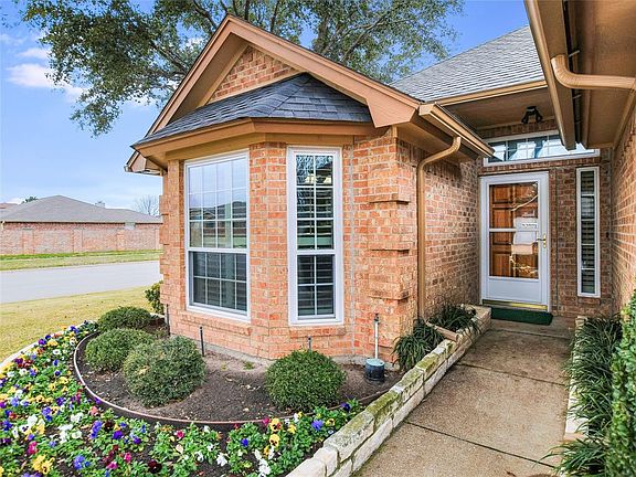 3rd image of 4271 Maryanne Pl