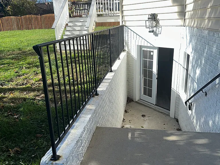 1710 Great Falls St — Photo 15