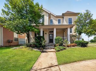 1833 Forsythe Dr, Aubrey, TX 76227