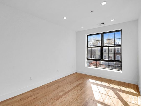 5th image of 672 Halsey St #2A