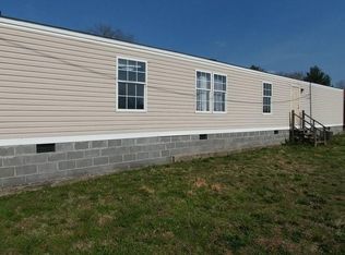 831 Mount Zion Rd, East Bernstadt, KY 40729