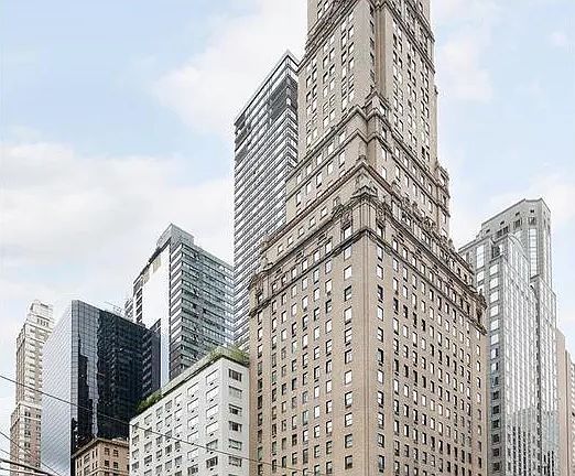 5th image of 465 Park Ave APT 25E