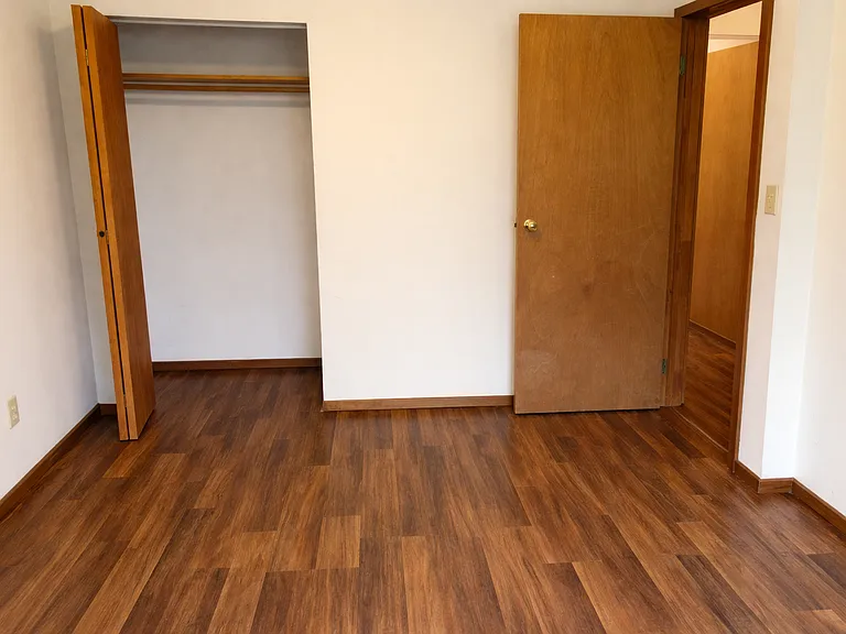 580 W King Rd #1 — Photo 8