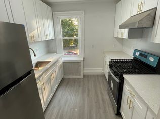 87 Union Ave UNIT 2L, Lynbrook, NY 11563