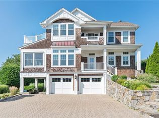 30 Withington Rd, Narragansett, RI 02882