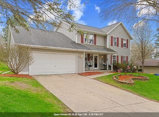 2655 Indian Hill Dr, Green Bay, WI 54313