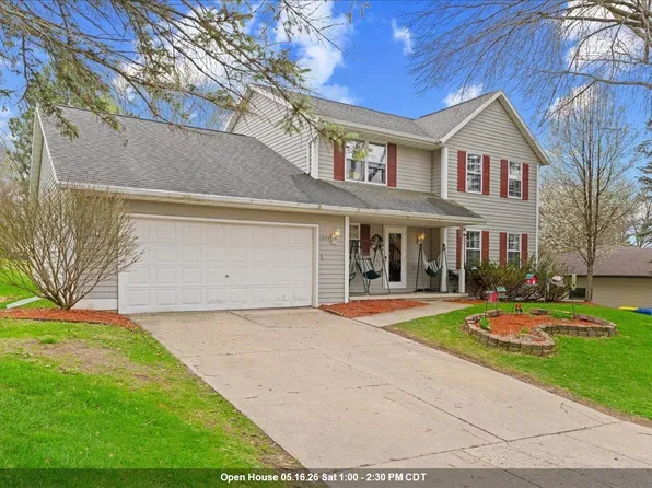 2655 Indian Hill Dr, Green Bay, WI 54313