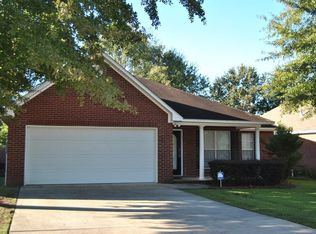 112 Lawrenceburg Ct, Dothan, AL 36305