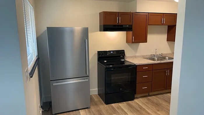 719 Wiltshire Blvd #2 — Photo 10