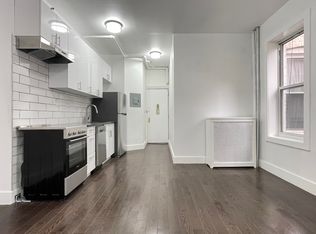 490 Ocean Pkwy APT 4, Brooklyn, NY