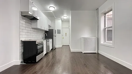 490 Ocean Pkwy Photo 1