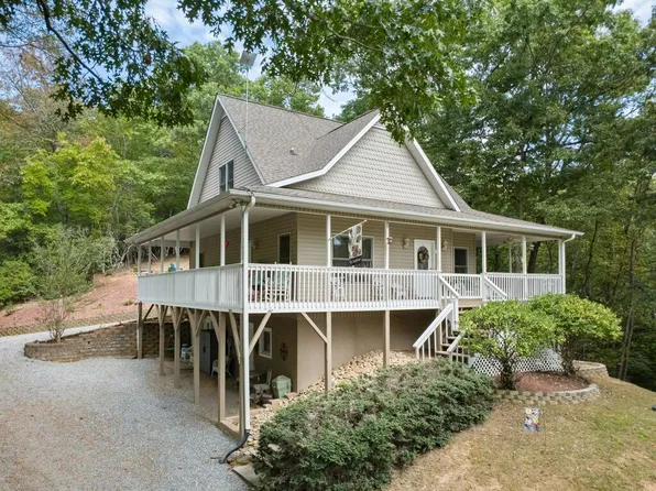 359 Matlock Hills Rd, Franklin, NC 28734