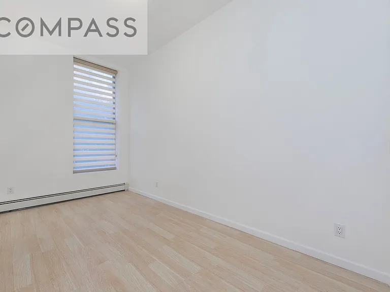 400 W 46th St #2 — Photo 7