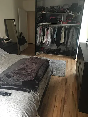 Rented by Century 21 Premier  | media 8