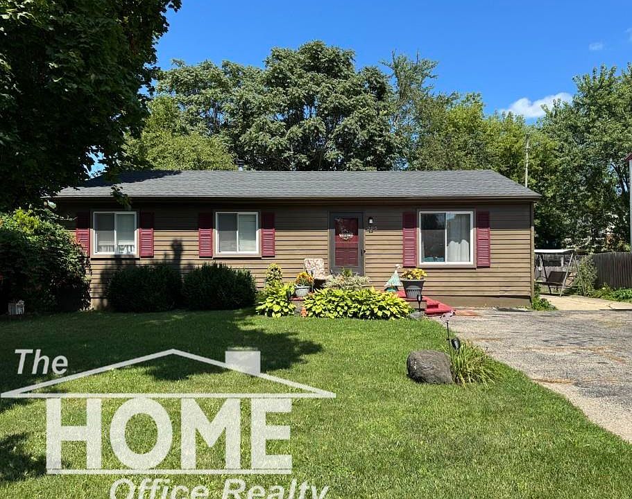 1st image of 205 E Rolfe