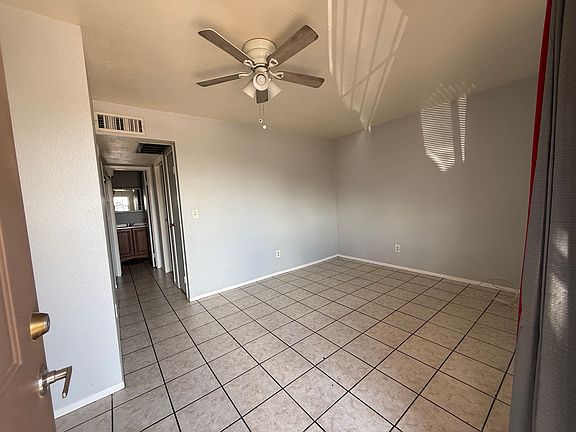 3rd image of 746 E Mission Ln #D