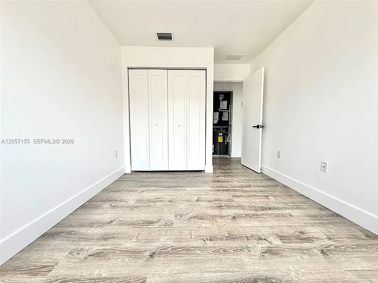 1629 NW 40th St #1 — Photo 9