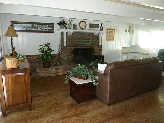 2nd image of 28738 Palisades Dr