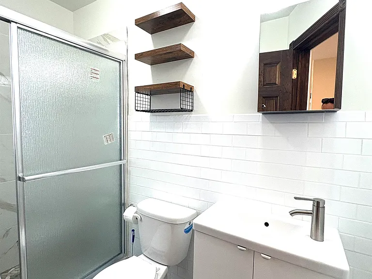 272 Hancock Ave #A — Photo 11