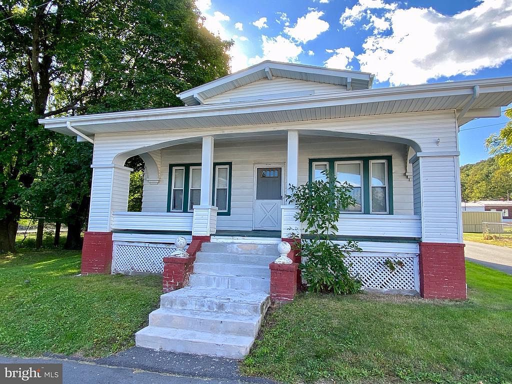 102 Carter St, Tremont, PA 17981 Zillow