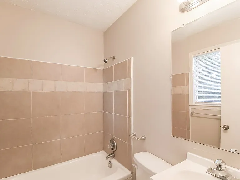 6183 Fieldcrest Dr — Photo 17