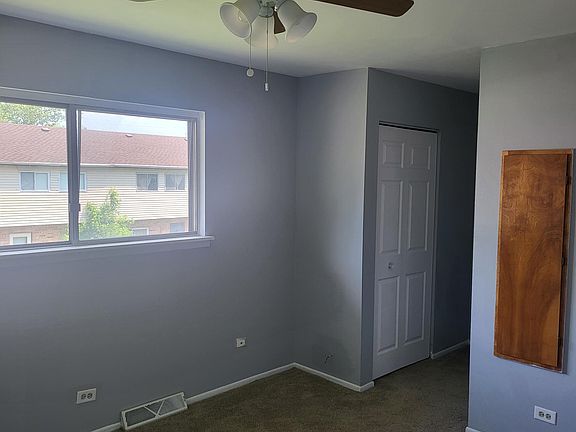 3rd image of 4016 Euclid Ln Unit 4016
