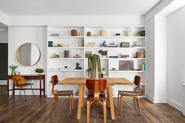 Sold by Compass | media 20