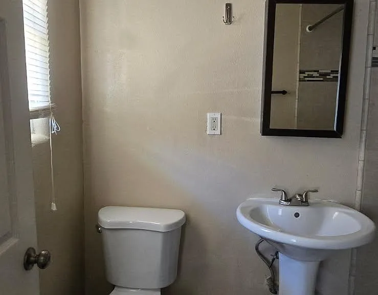 3373 E Clinton Ave #C — Photo 12