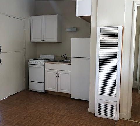 3rd image of 5047 Dublin Ave #A