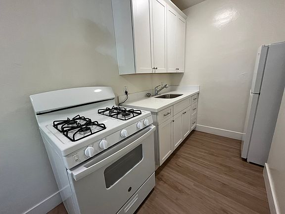 5th image of 1625 O St APT 204