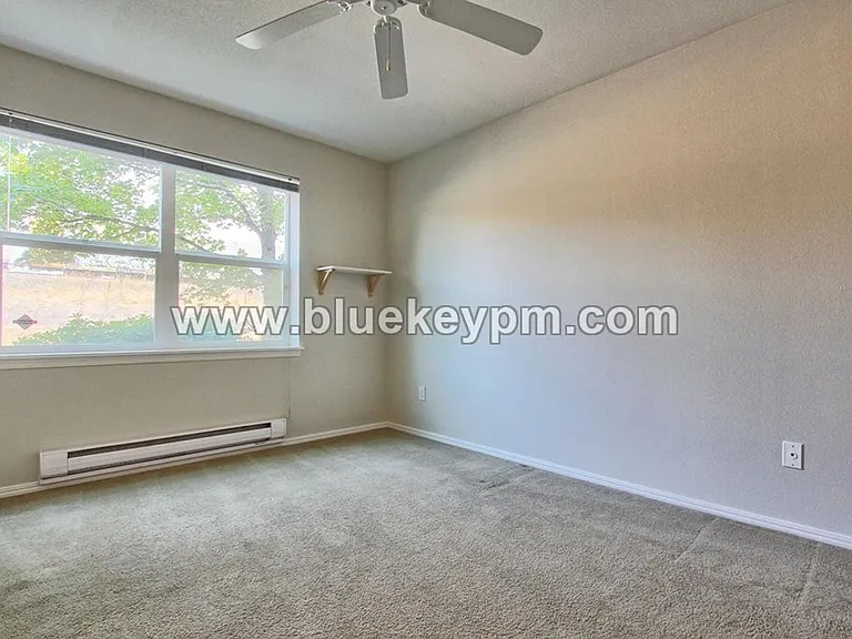 1712 SE Cutter Ln — Photo 6
