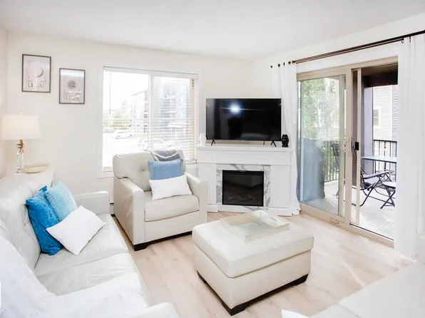 1070 McConachie Blvd NW #201, Edmonton, AB T5Y 0X1