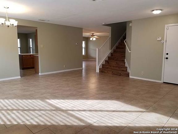 4th image of 11219 Sutton Pl