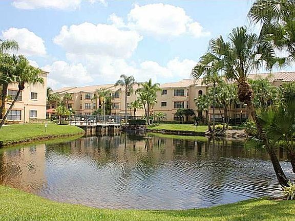 3rd image of 2796 S University Dr APT 2103