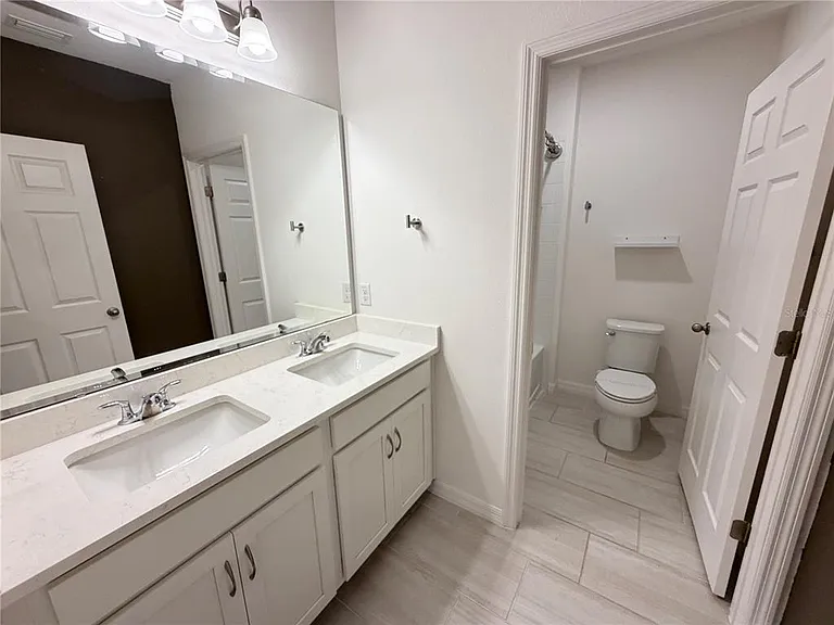 4209 Deleon St — Photo 33