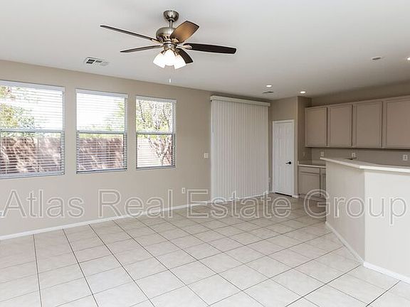 3rd image of 3370 Famiglia Dr