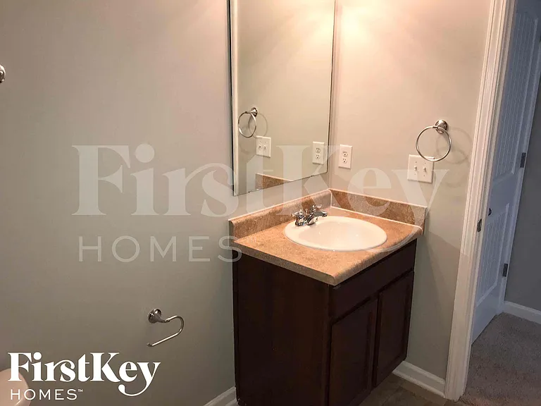 5519 Luther Ct — Photo 10