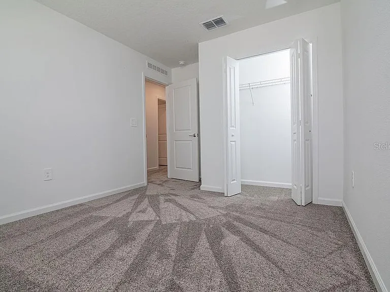 2821 Armstrong Ave — Photo 33
