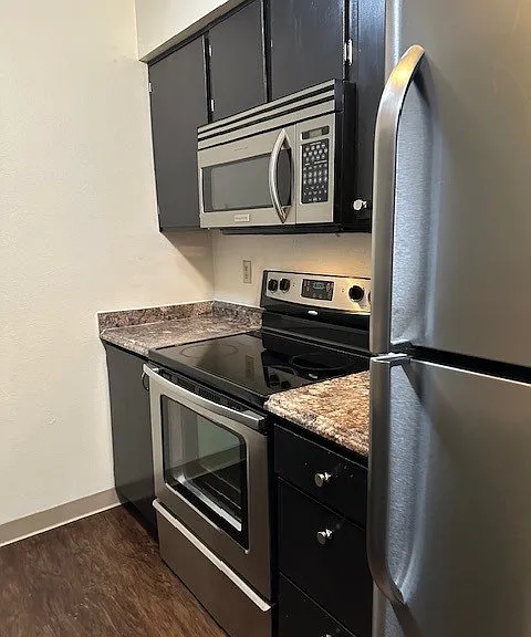 Kinnear Park Apartments — Photo 15