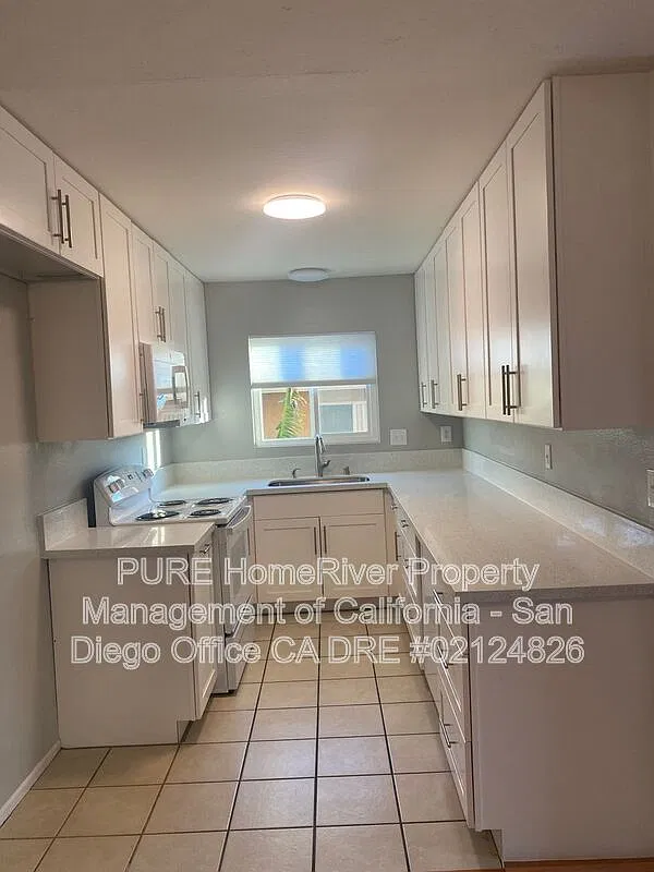2 bed, 1.0 bath, 900 sqft, $2,595 — Photo 4