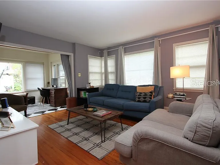 417 E Gore St — Photo 8